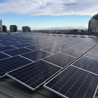 КОНСТРУКЦИЯ ЗА ЛАМАРИНЕН ПОКРИВ 15°, К-Т СЪС СОЛАРНИ ПАНЕЛИ 560W ЗА 3.6kW